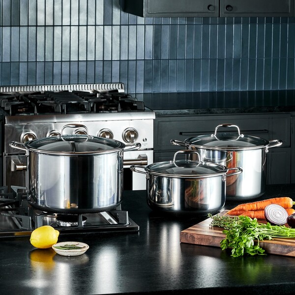 Caraway vs Hexclad: Which One’s Worth Bringing Home?