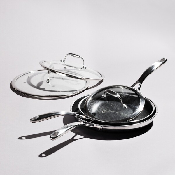 Caraway vs Hexclad: Which One’s Worth Bringing Home?