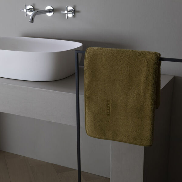 Holiday Gifts That Make Any Home Feel Luxurious for Festive Elegance and Comfort