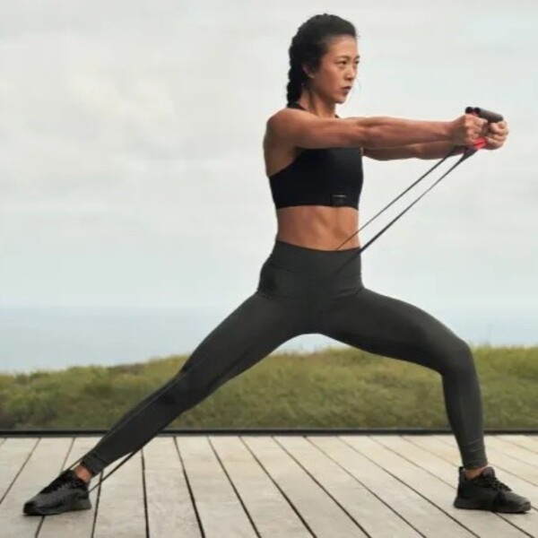 LES MILLS vs Kettlebell Kings: Who Builds the Smarter Home Gym Setup