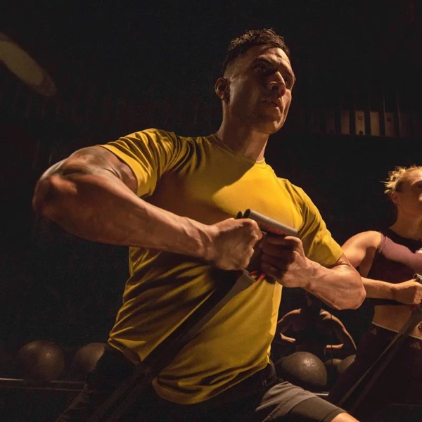 LES MILLS vs Kettlebell Kings: Who Builds the Smarter Home Gym Setup