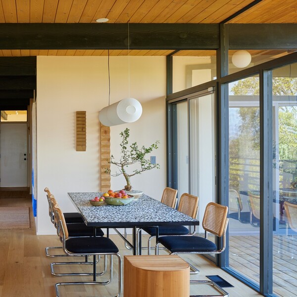 Lamps Plus vs Lightology: Which Brand Delivers the Best Balance of Style and Service? 12 Lamps Plus vs Lightology: Which Brand Delivers the Best Balance of Style and Service?