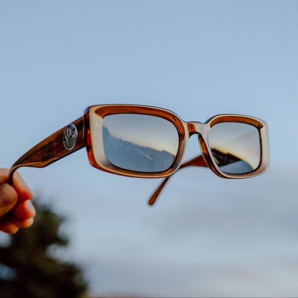 Pair Eyewear vs Glasses USA: An Honest Comparison for Real Glasses Wearers