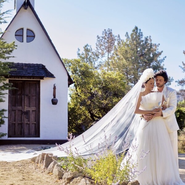 The Knot vs Zola: Which One Truly Supports Your Entire Wedding Planning Journey 19 The Knot vs Zola