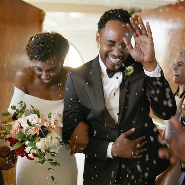 The Knot vs Zola: Which One Truly Supports Your Entire Wedding Planning Journey 20 The Knot vs Zola