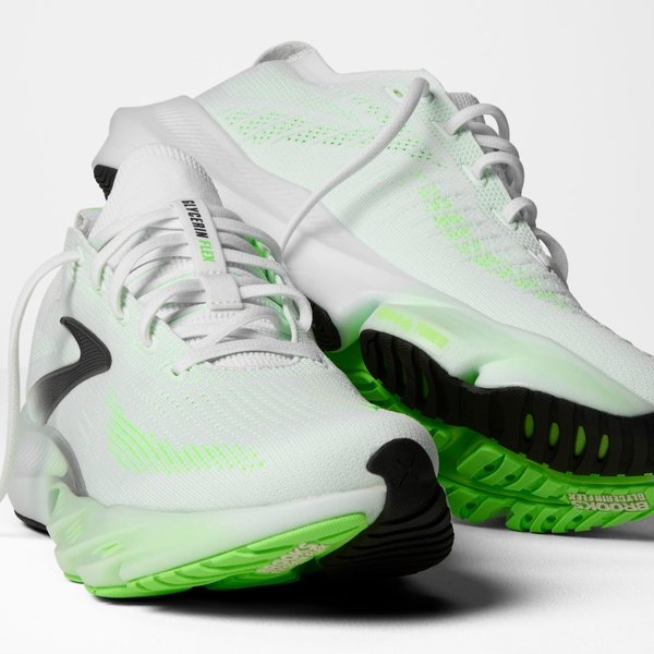 Brooks Glycerin Flex vs. Glycerin 23: Which One Fits Your Run Style? 