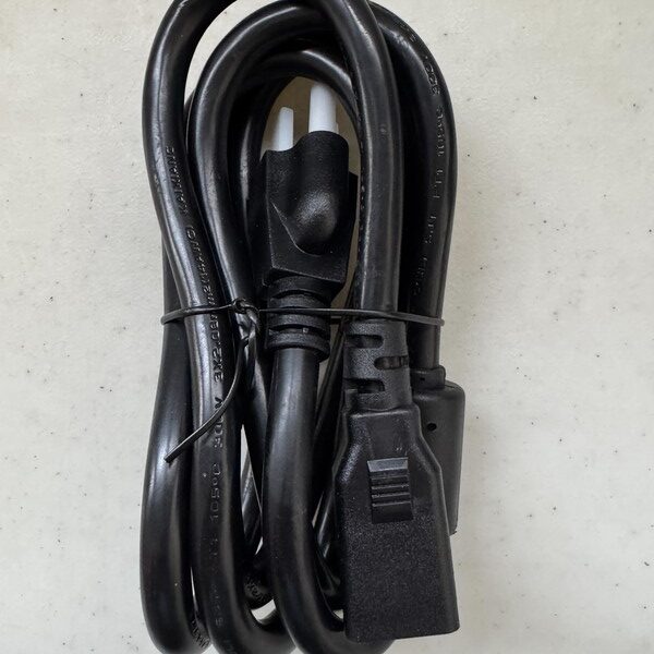 BLUETTI Elite 300 Portable Power Station Review