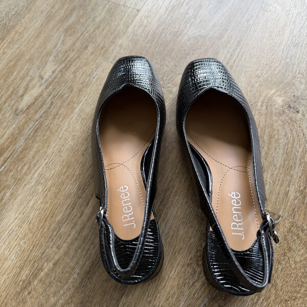 J. RENEÉ Review: Can One Brand Cover Your Entire Event Calendar?