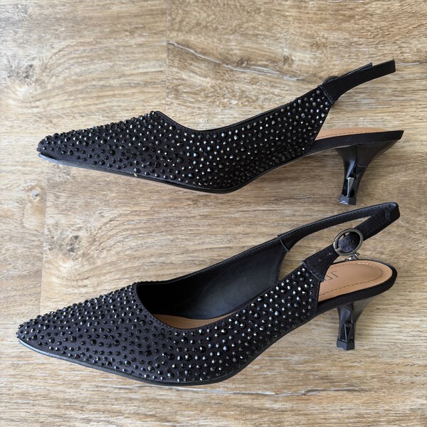 J. RENEÉ Review: Can One Brand Cover Your Entire Event Calendar?