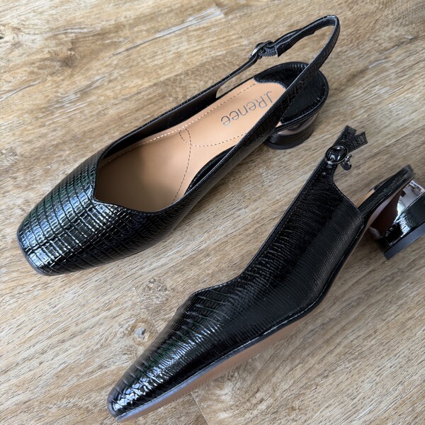 J. RENEÉ Review: Can One Brand Cover Your Entire Event Calendar?