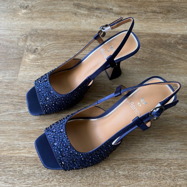 J. RENEÉ Review: Can One Brand Cover Your Entire Event Calendar?