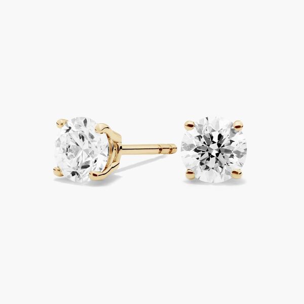 10 Best Mother’s Day Jewelry Gifts That Feel Truly Special