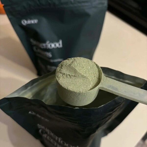 Quince Superfood Greens vs Live It Up Super Greens: A Side-by-Side Comparison 23 Quince Superfood Greens vs Live It Up Super Greens: A Side-by-Side Comparison