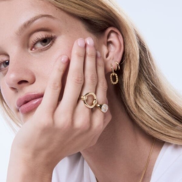 Ana Luisa Review