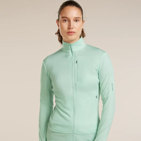 Unbound Merino vs Icebreaker: Which Merino Brand Is Better for Everyday Travel?