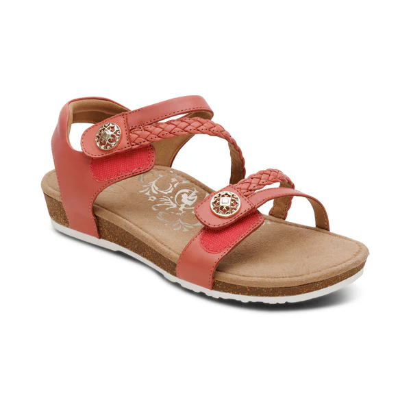 Aetrex Summer Sandals Review: Can They Support Your Feet All Day?