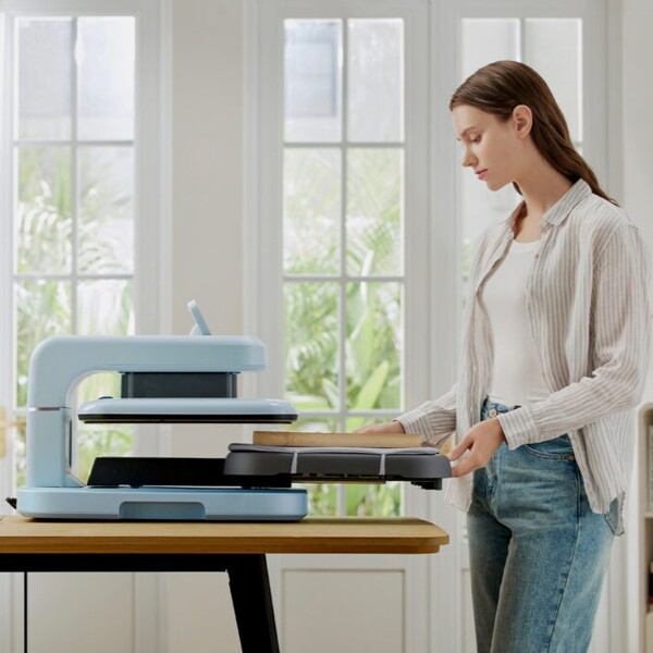 HTVRONT Auto Heat Press 2 Review: Can an Automatic Press Take the Guesswork Out of Heat Transfers? 1 HTVRONT Auto Heat Press 2 Review: Can an Automatic Press Take the Guesswork Out of Heat Transfers?