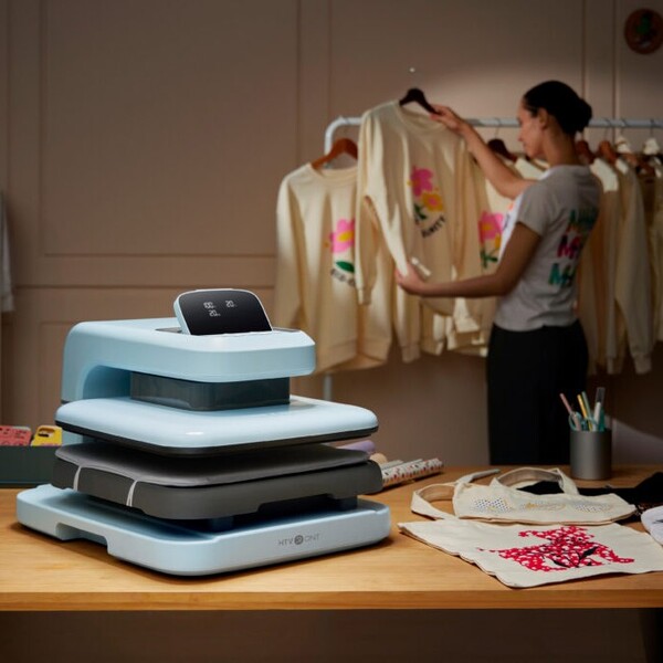 HTVRONT Auto Heat Press 2 Review: Can an Automatic Press Take the Guesswork Out of Heat Transfers? 5 HTVRONT Auto Heat Press 2 Review: Can an Automatic Press Take the Guesswork Out of Heat Transfers?