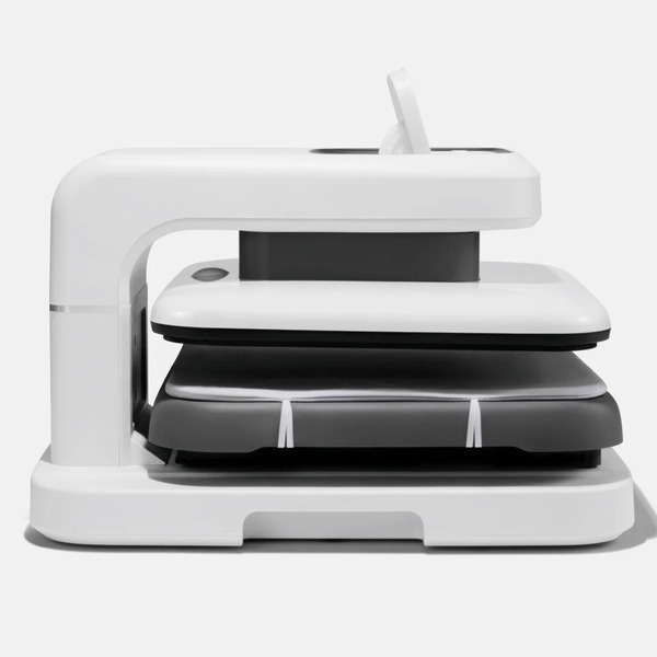 HTVRONT Auto Heat Press 2 vs Cricut Autopress: Which Automatic Press Fits a Small Shop? 19 HTVRONT Auto Heat Press 2 vs Cricut Autopress: Which Automatic Press Fits a Small Shop?