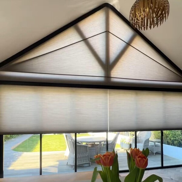 Kincmo vs Hunter Douglas: Which Motorized Shades Are Worth Your Money? 9 Kincmo vs Hunter Douglas: Which Motorized Shades Are Worth Your Money?