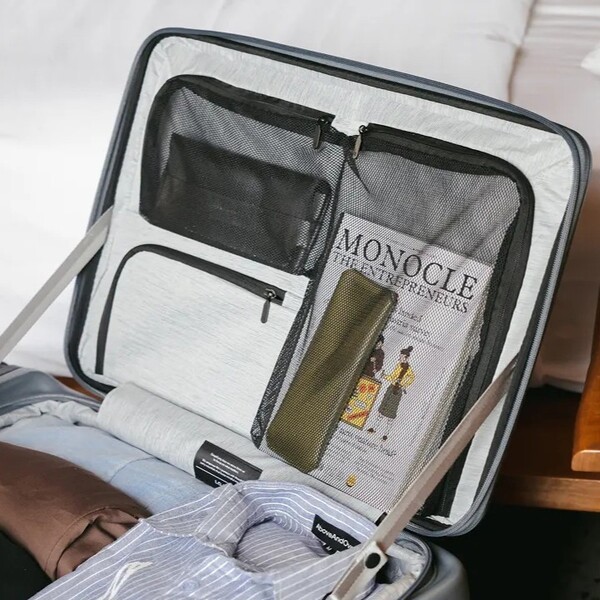 Lojel Cubo Review: The Suitcase Built for Hotel Rooms With No Floor Space 9 Lojel Cubo Review: The Suitcase Built for Hotel Rooms With No Floor Space