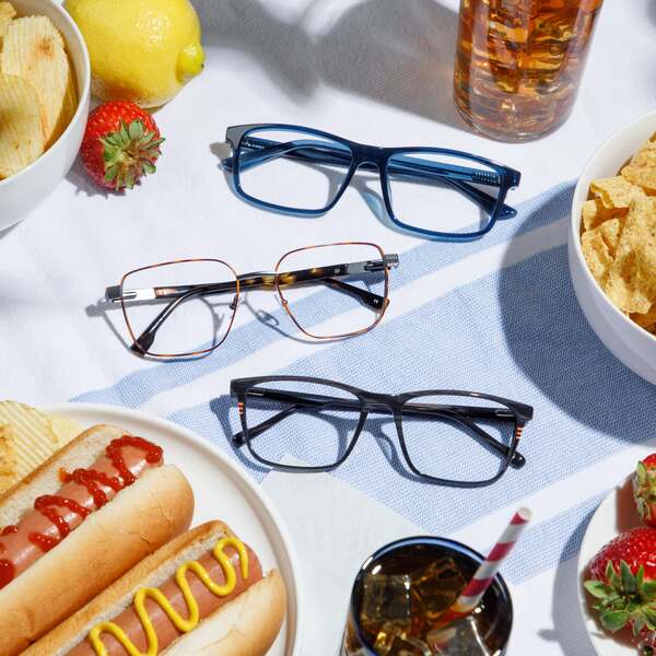 Pair Eyewear vs America's Best: Which Is Better for Everyday Glasses? 4 Pair Eyewear vs America's Best: Which Is Better for Everyday Glasses?