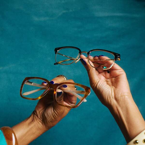 Pair Eyewear vs America's Best: Which Is Better for Everyday Glasses? 10 Pair Eyewear vs America's Best: Which Is Better for Everyday Glasses?