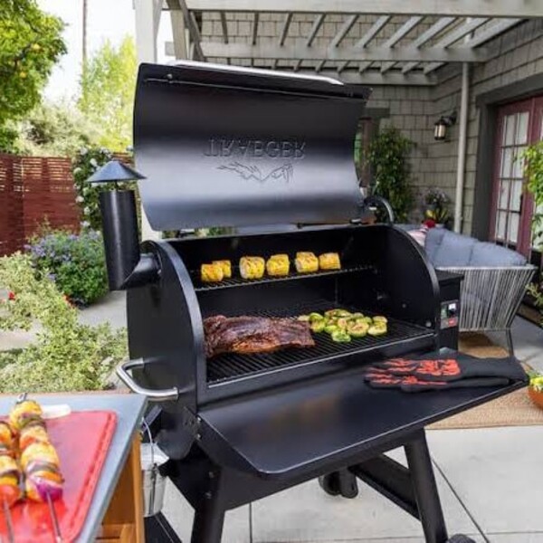 BBQGuys vs Home Depot: Where to Buy a Grill or Outdoor Kitchen This Black Friday 4 BBQGuys vs Home Depot: Where to Buy a Grill or Outdoor Kitchen This Black Friday